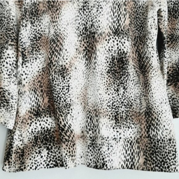 LINDA MATTHEWS Fine Knit Button Front Cardigan Cheetah Animal Print Sz L - Picture 9 of 11